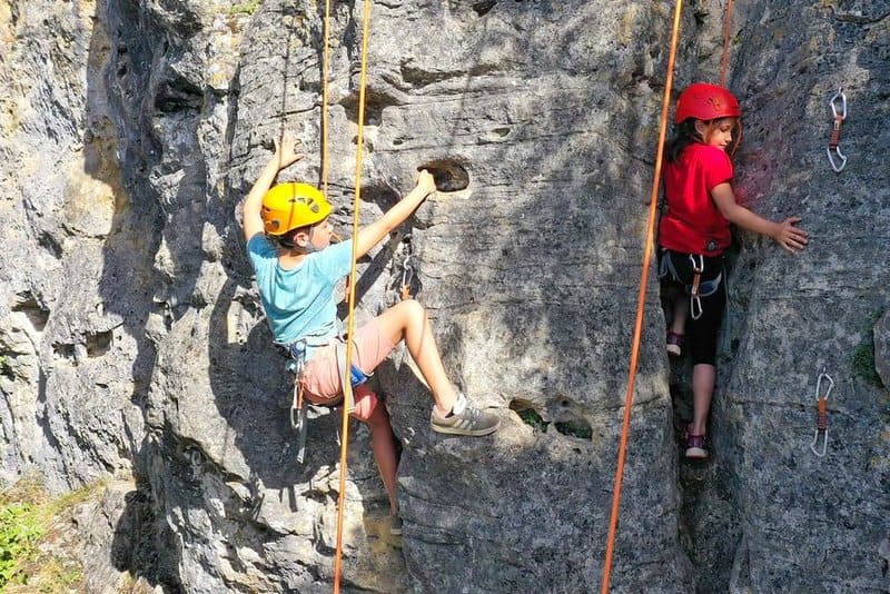 Escalade en falaise en dorodgne